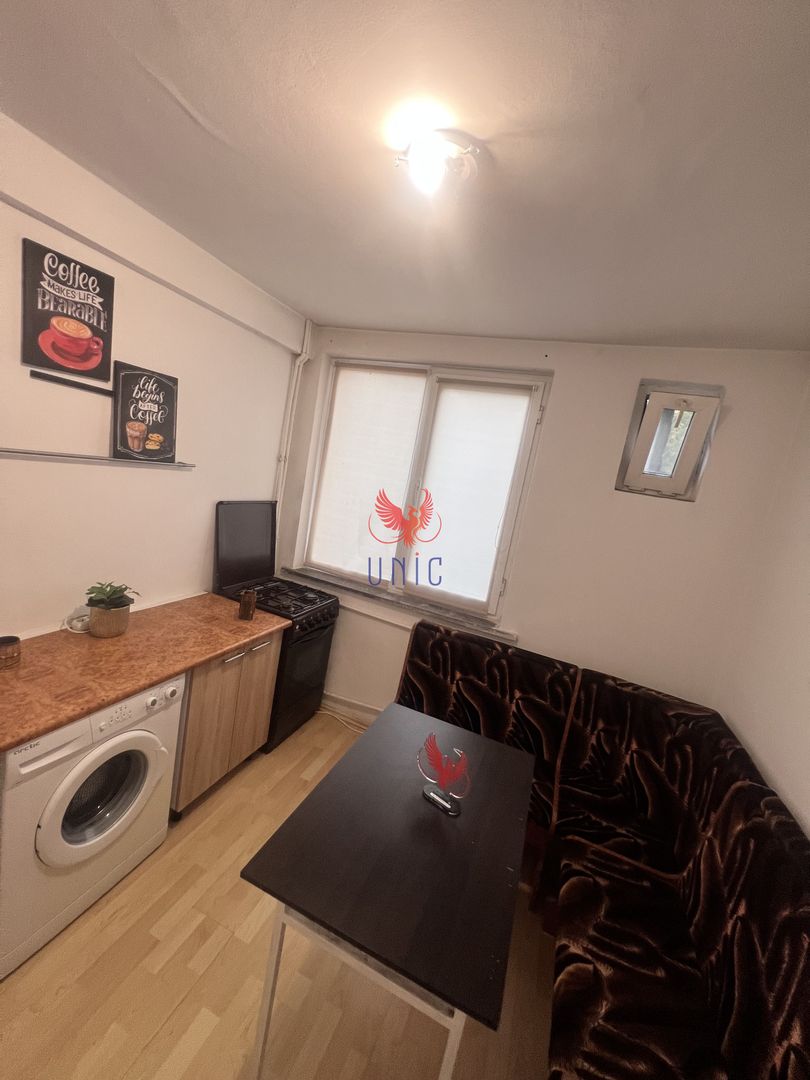 Decomandat, stradal, Calea Bucuresti etaj 1 - Poză 72