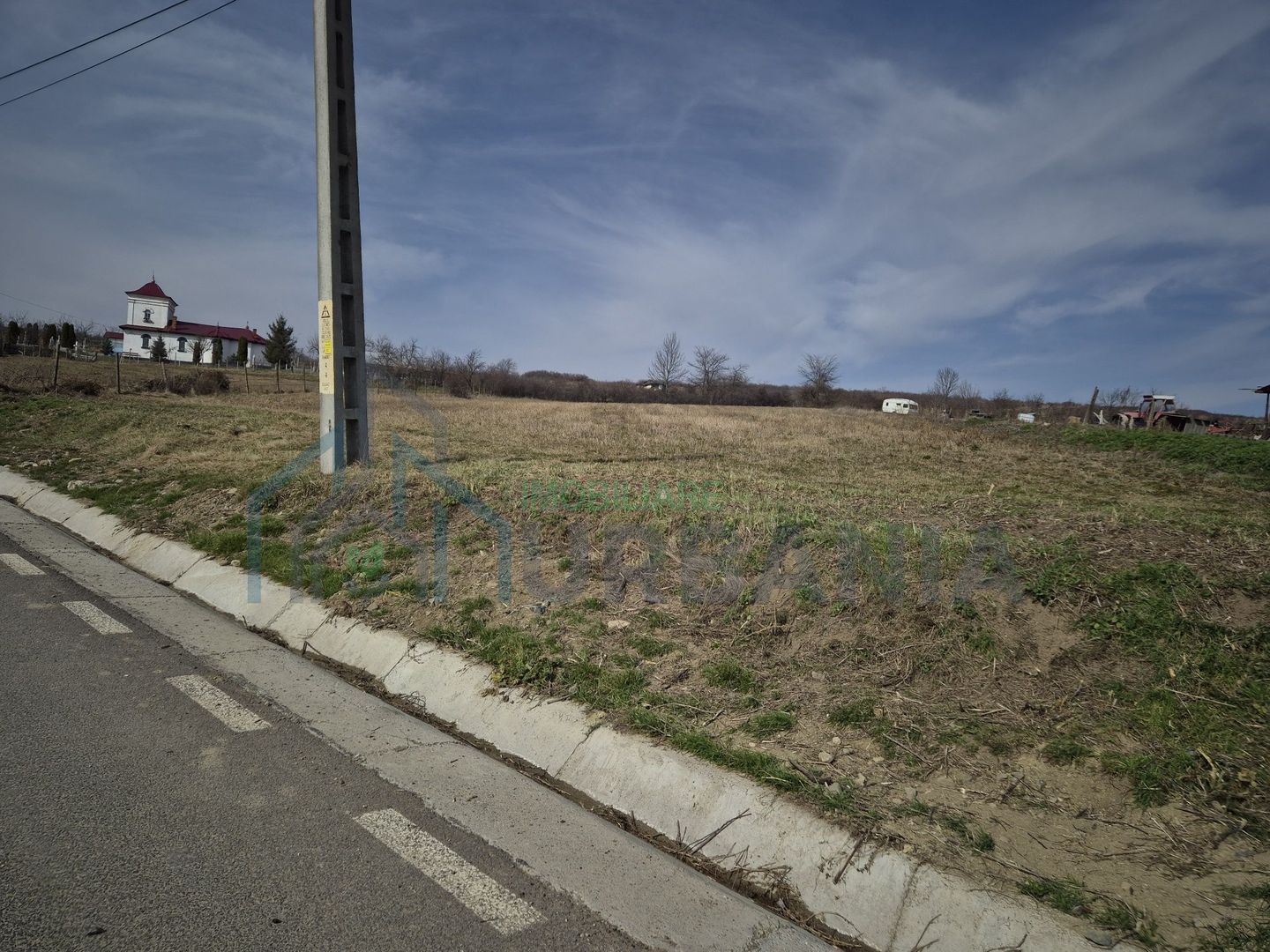 Teren intravilan de vânzare în Tomesti-Goruni – parcele de 700 mp și 3000 mp - Poză 4