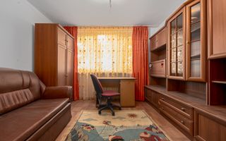 Apartament 3 camere, decomandat, mobilat - Poză 1