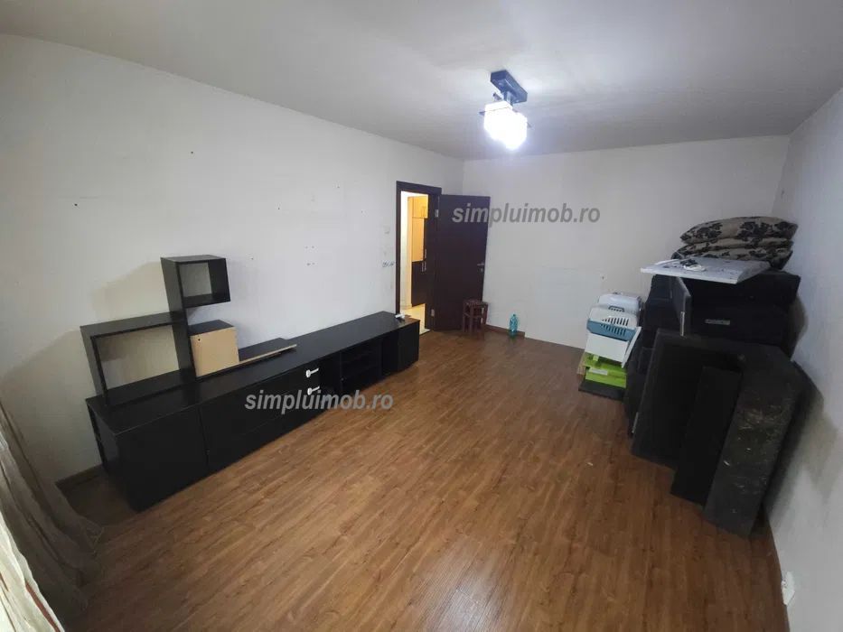 3 Camere Decomandat Renovat Ozana - Poză 2