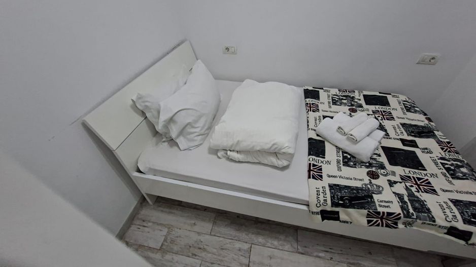 Apartament premium 2 camere | balcon amenajat | zonă centrală - Poză 2