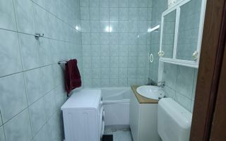 Gars. 31 mp, et 9/10, bloc reabilitat, instalații refăcute, mobilată și utilată - Poză 12