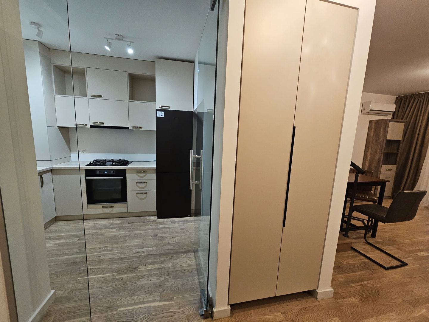 Casa | 5 camere | Pipera | 2 locuri pacare | Zenville - Poză 2