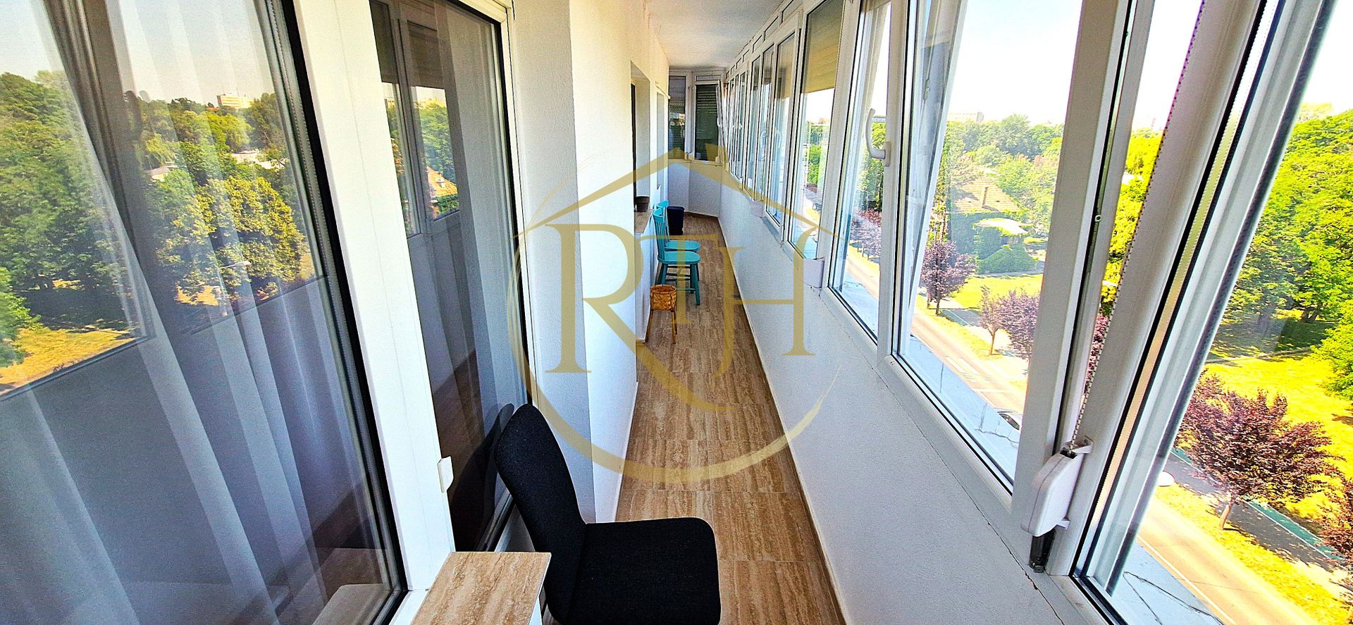 Inchiriez apartament cochet cu 3 camere in complexul studentesc - Poză 19