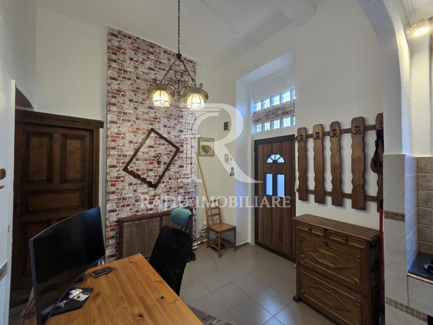 Apartament cu 2 camere | Zona Ultracentrala | Oradea - Poză 11