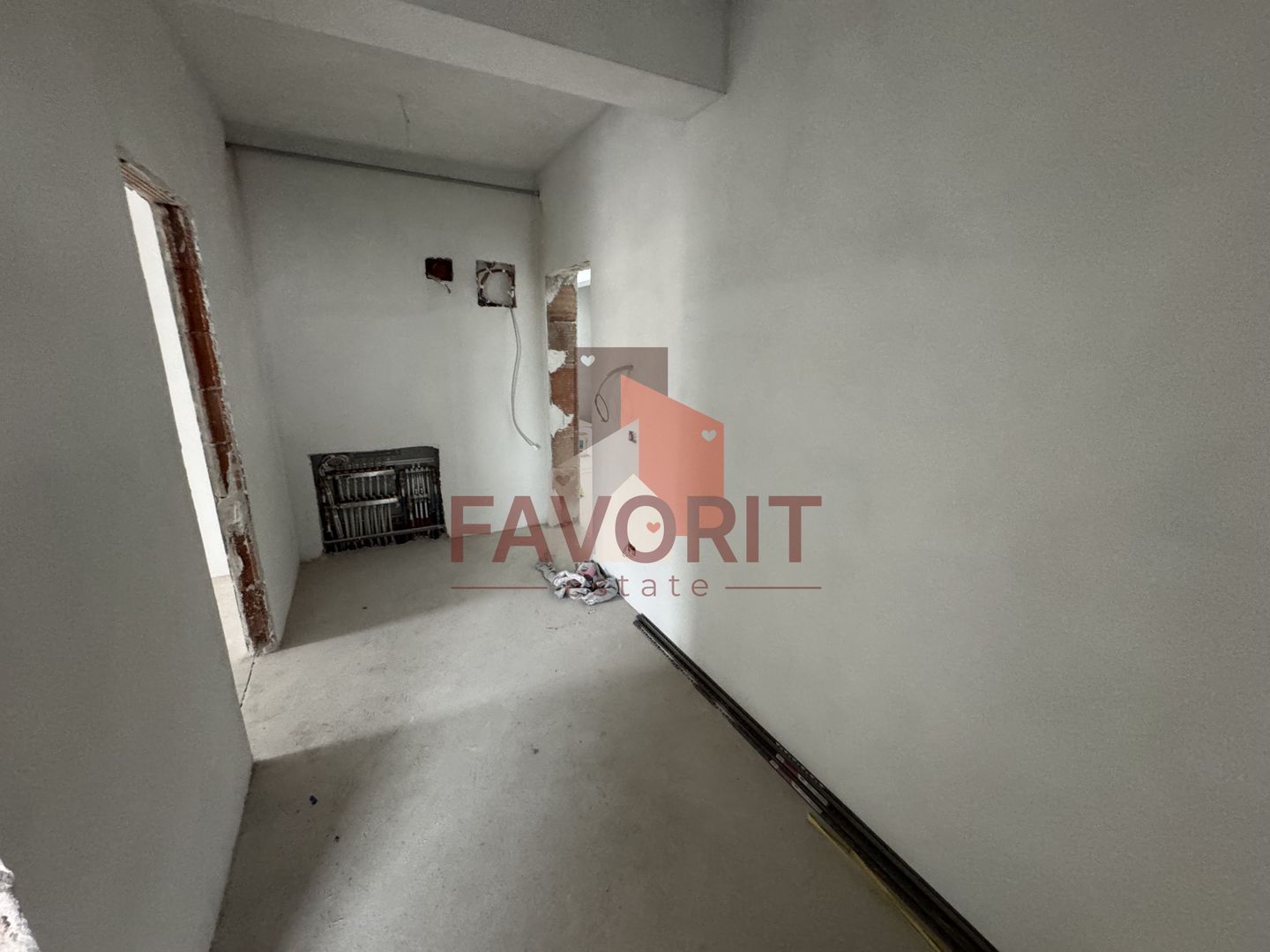 Etaj 2. Apartament pe 2 nivele. 2 bai. 2 locuri de parcare - Poză 4