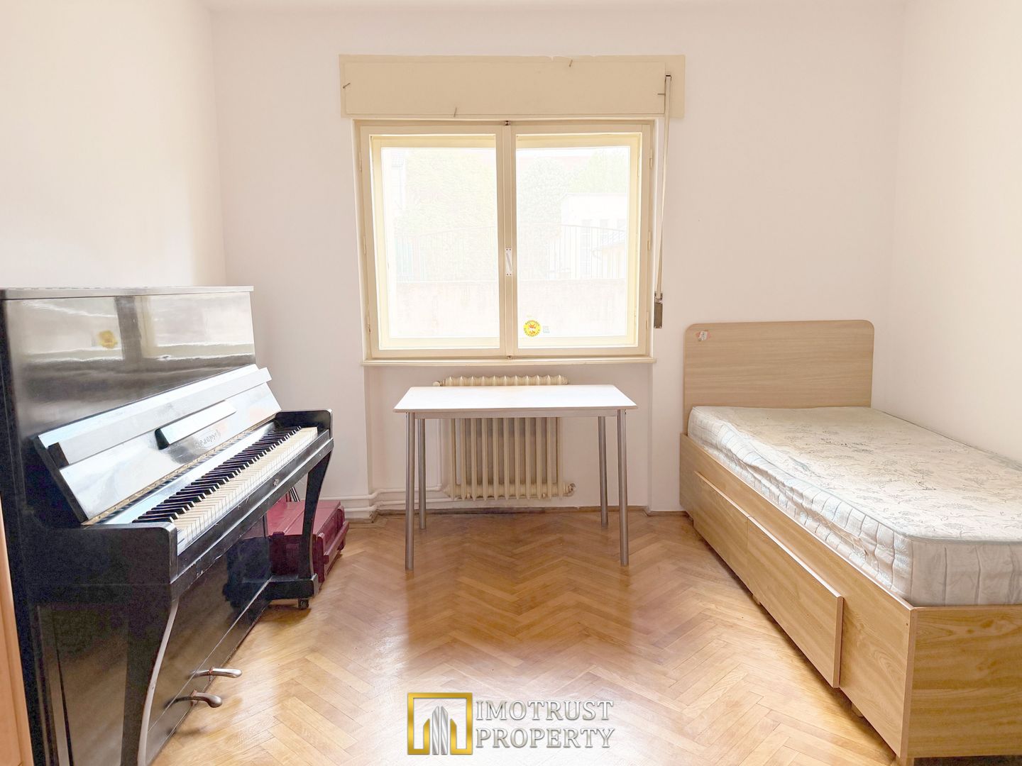 Apartament 2 camere de inchiriat Arad ultracentral, parter - Poză 5