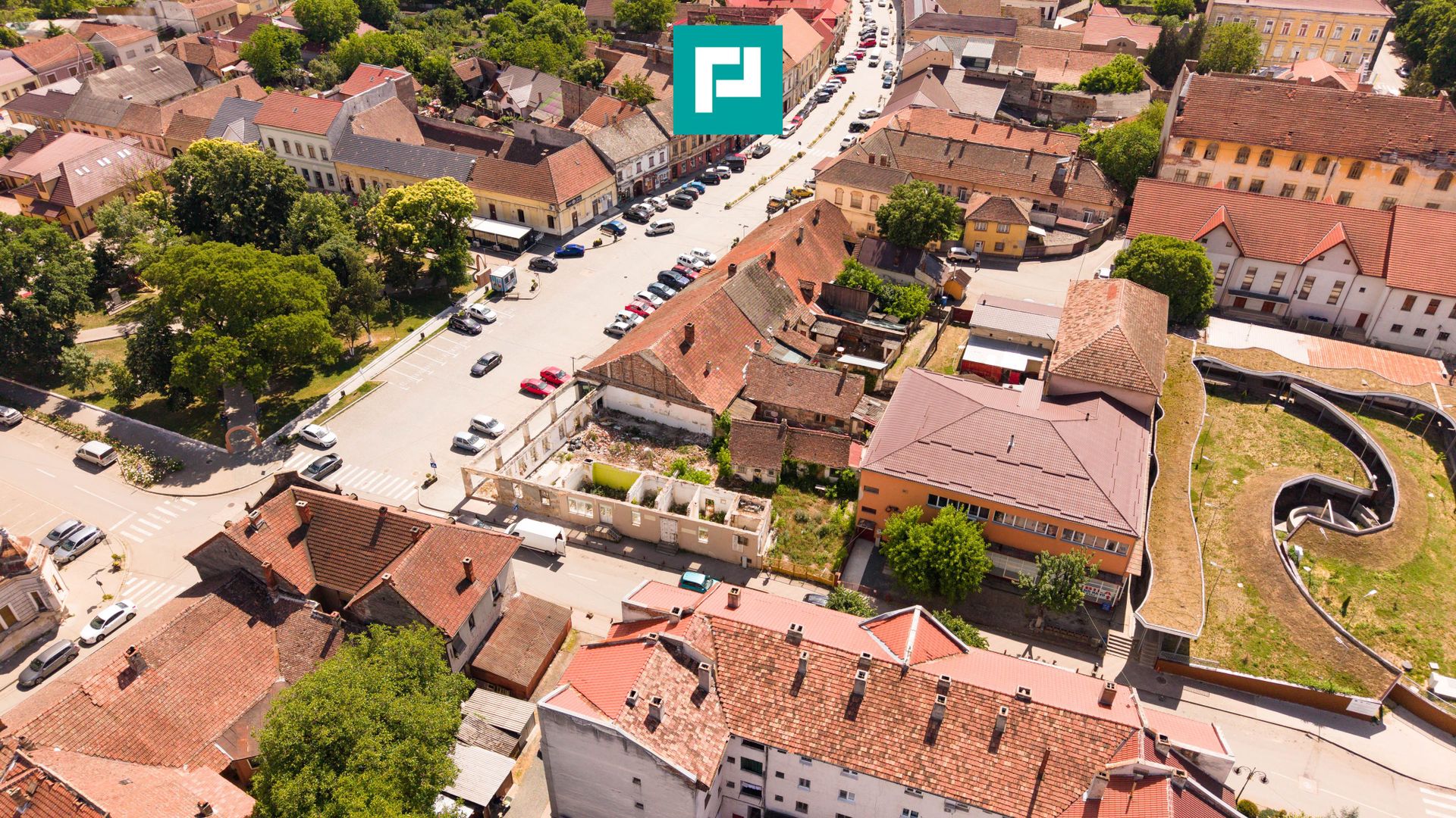 TEREN INTRAVILAN CENTRU LIPOVA 419MP - Poză 18