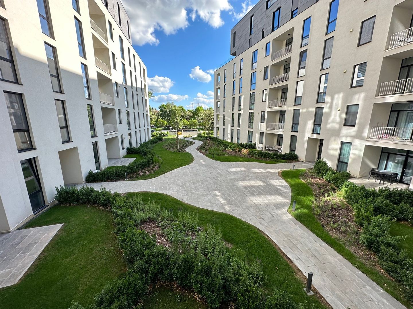 Apartament la ISHO cu loc de parcare și boxa - Poză 19