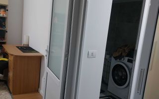 Garsonieră decomandată, 28 mp, demisol, de închiriat în Iași - Poză 6