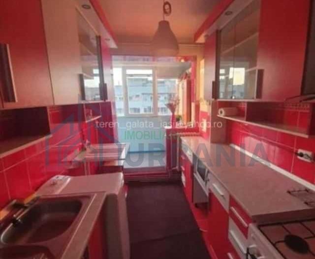 # (De vanzare\schimb) - Apartament 2C Podu Ros(spate PNL) - Poză 2