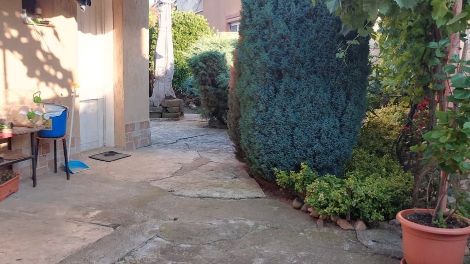 ageuropa.ro vinde casa in zona 14 Mai cu 3 cam. si teren aferent de 500mp. - Poză 4