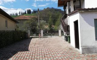 Pensiune lângă Castelul Bran | 9 camere | Pregătită pentru activitate - Poză 17