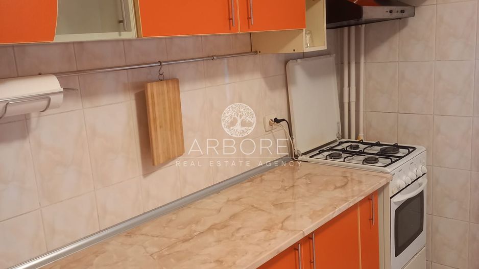Inchiriere apartament 3 camere Unirii - Poză 1