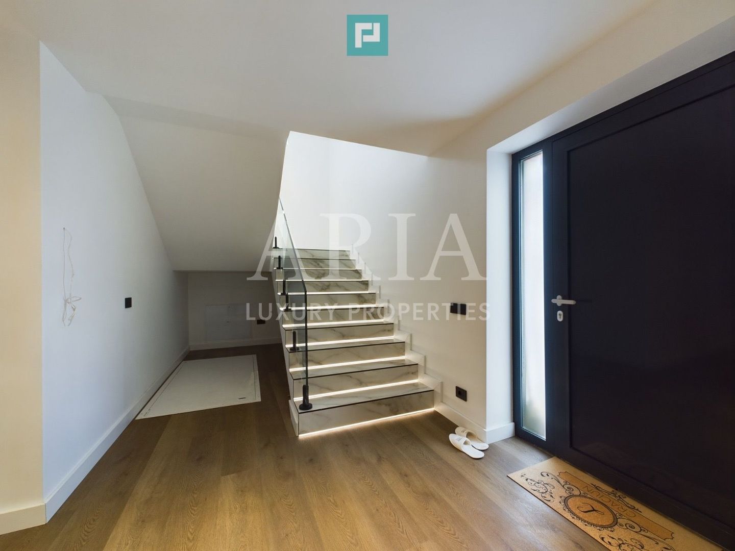 WATERFRONT VILLA 2024 FIRST RENT POOL - Poză 19