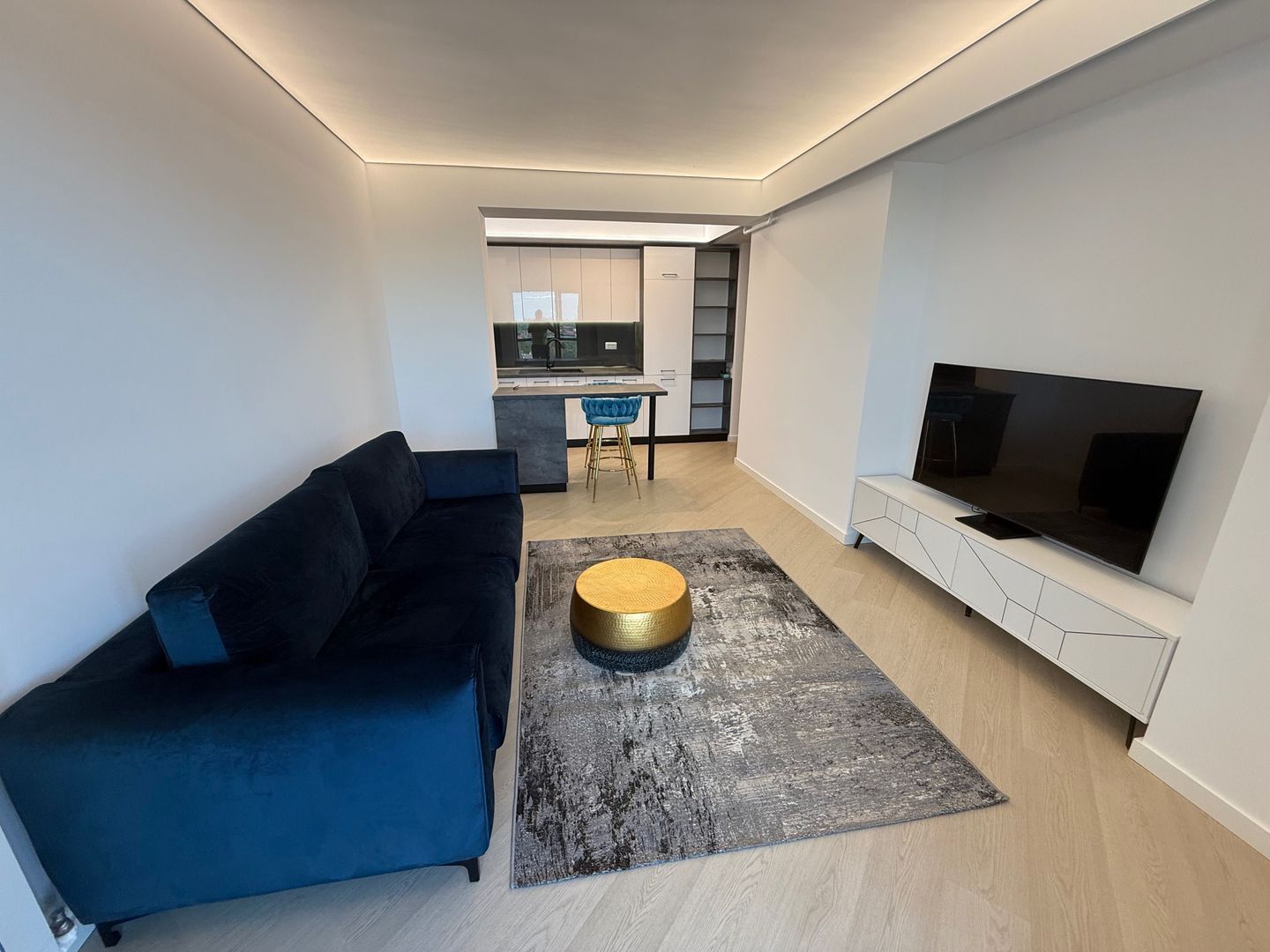 Prima inchiriere apartament 2 camere Cortina North | Parcare, Wellness - Poză 2