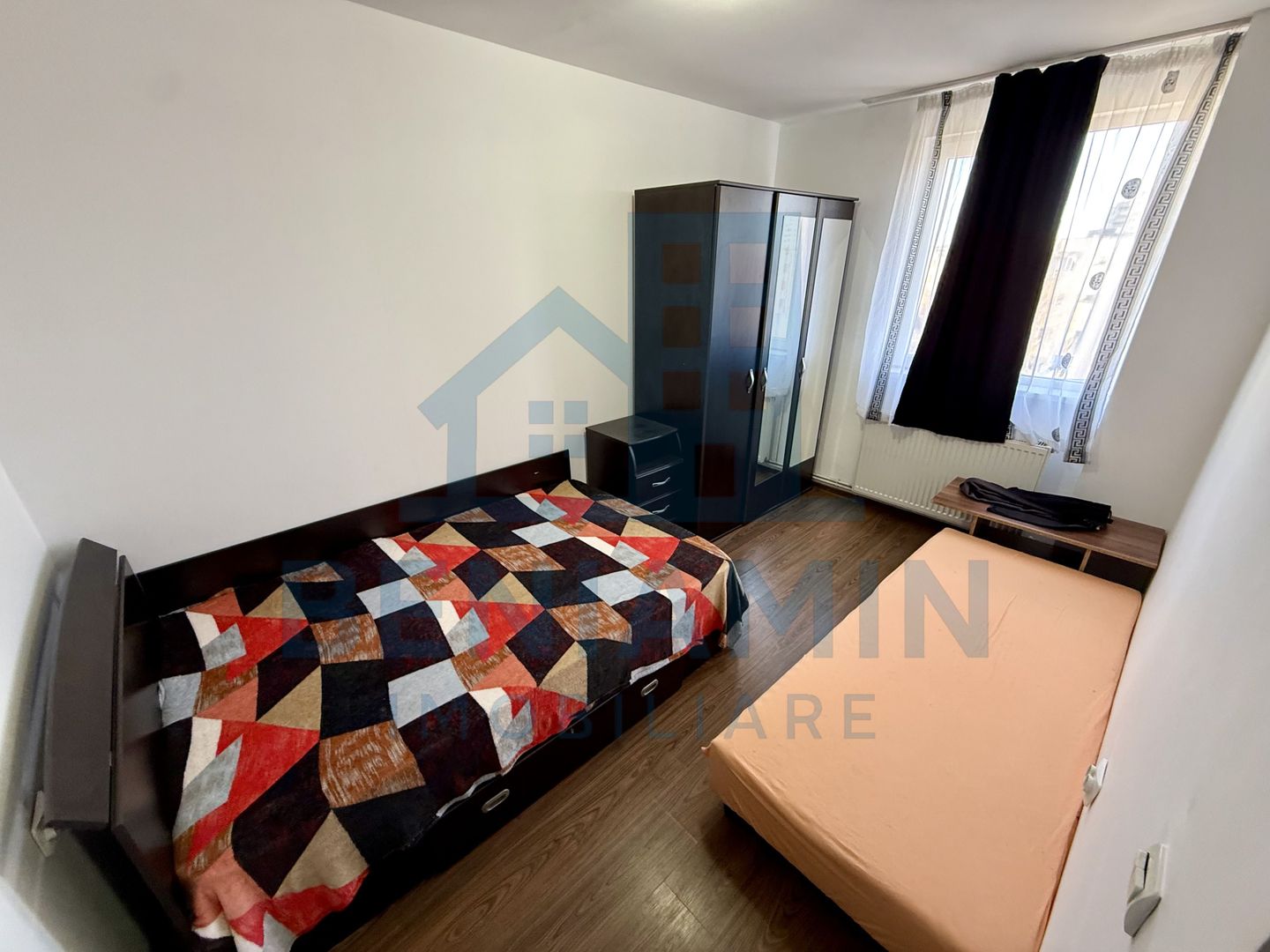 3 decomandate - 68mp - centrala proprie - 2014 - Craiovita Noua - Poză 2