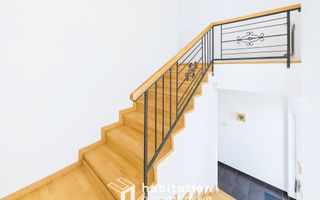 Casă individuală  în Dumbrăvița – liniște, spațiu și lumină naturală - Poză 12