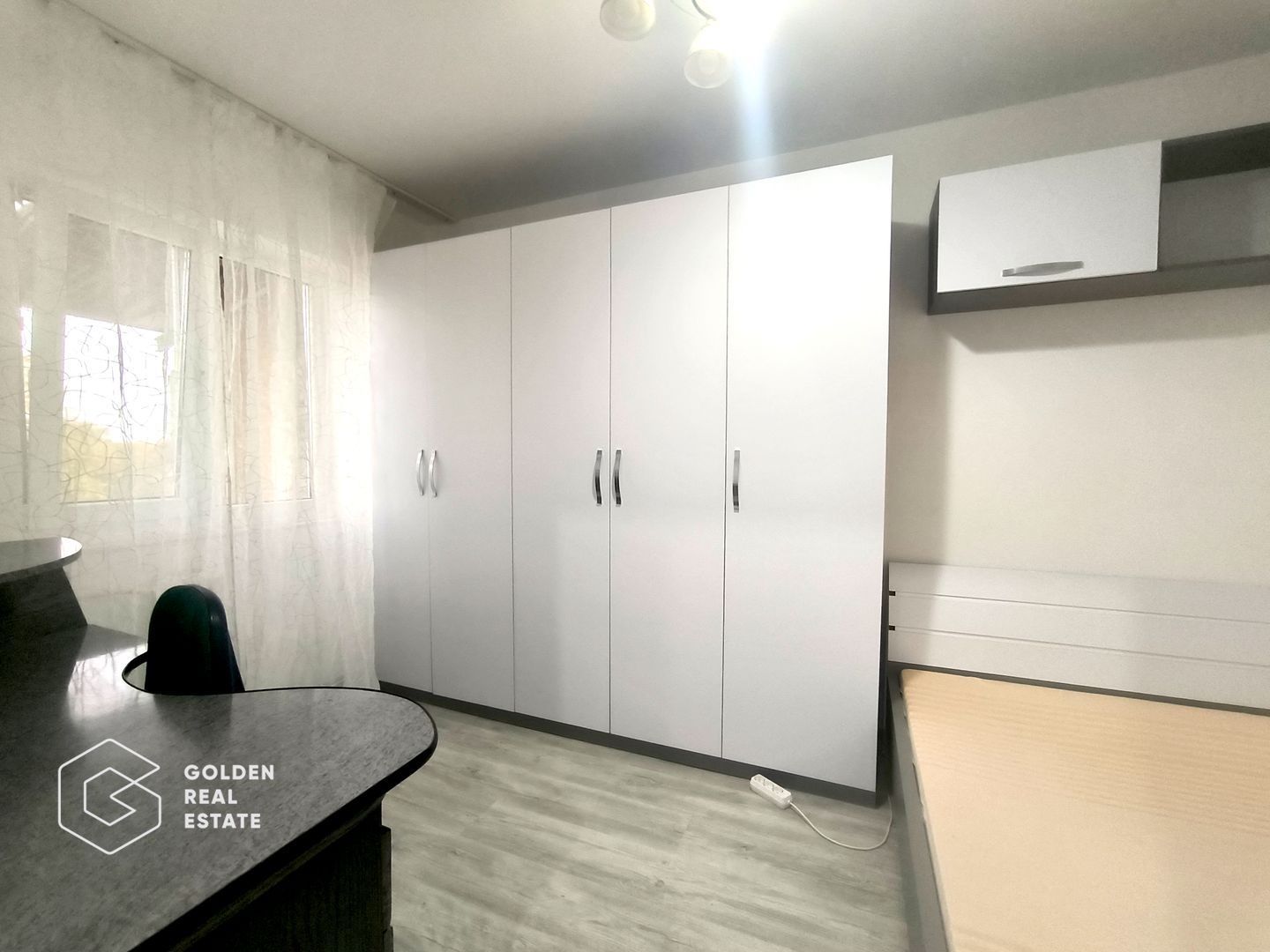 Apartament modern ultracentral, 3 camere Piața Mică cu parcare - Poză 8