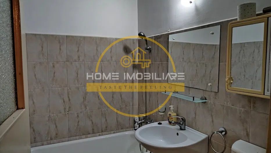 Zona Palas/ Apartament 3 camere/ Decomandat/ 72mp - Poză 5