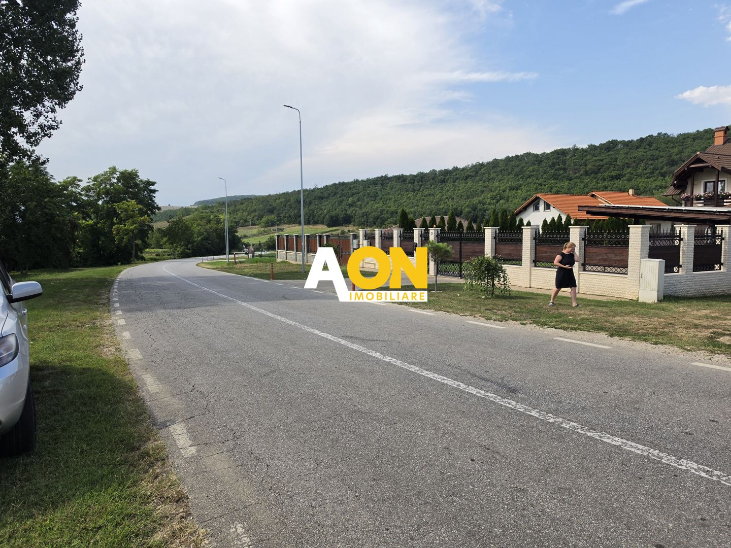 Teren intravilan, 2800 mp, la asfalt,cu utilitati, Hapria, com. Ciugud - Poză 4