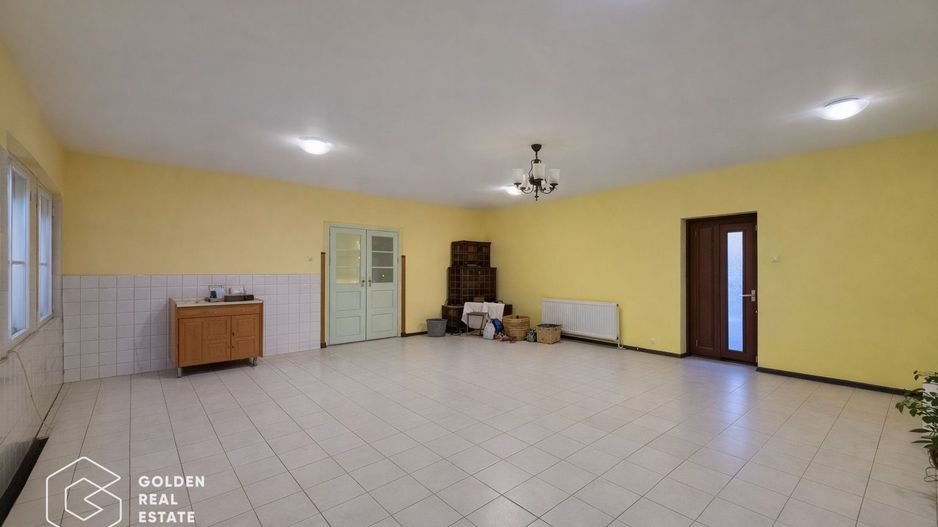 Casa cu 2 corpuri de cladire, Lipova - Poză 6