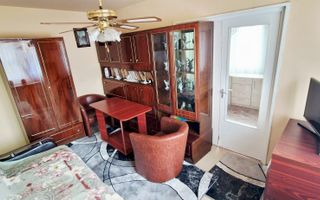 Inchiriez apartament cu 2 camere,clima centrala, zona Calea Sagului/ 300 euro. - Poză 8