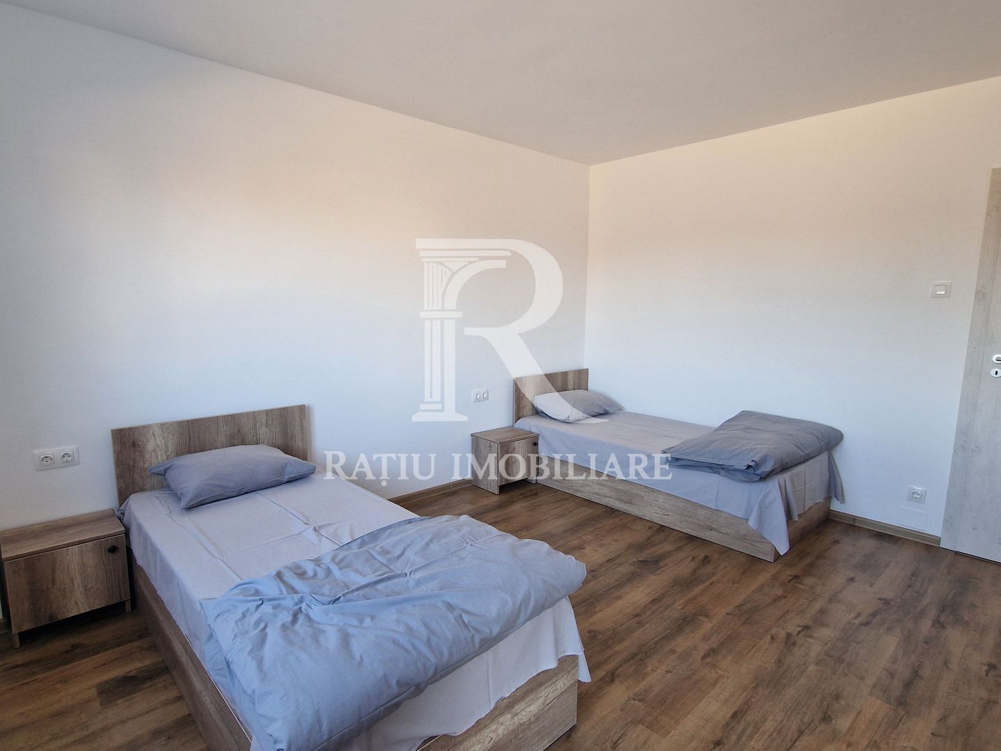 Apartament 1 camera |  Echipe de muncitori  |  Ascensor  |  Iosia | Oradea - Poză 2