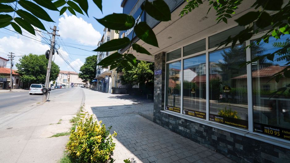 Spatiu comercial de vanzare - Amaradia - Poză 1