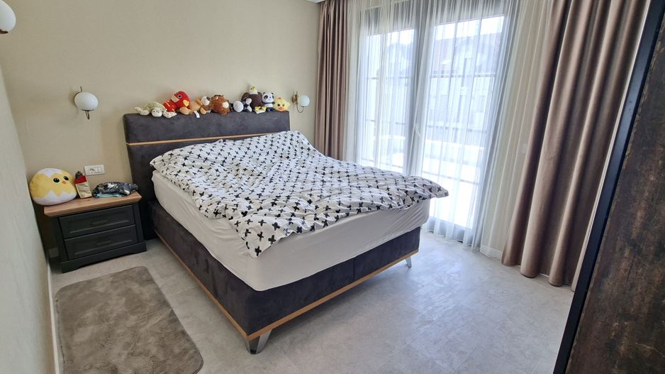 Vila spatioasa cu piscina - Dumbravita/Padurea Verde - Poză 25