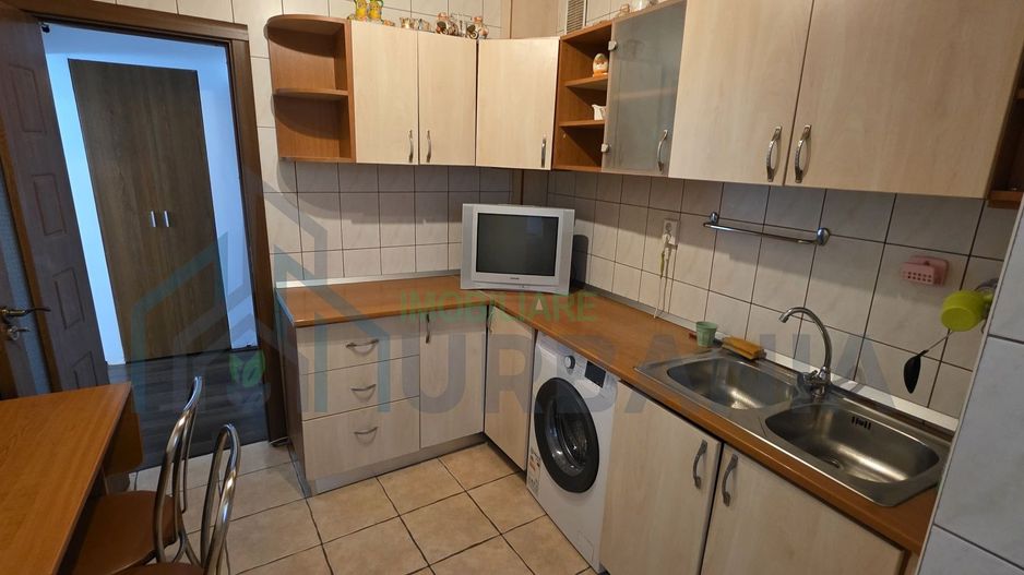 Apartament de închiriat, 2 camere, decomandat, 65 mp, zona Alexandru cel Bun, Iași - Poză 2