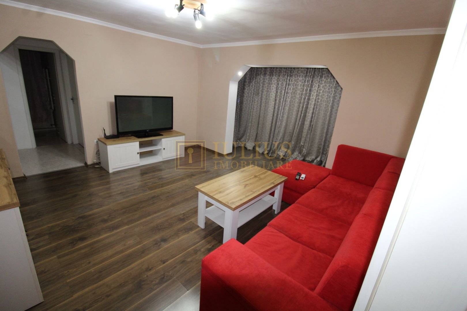 Complex, 3 camere, centrala proprie, aer condiționat. - Poză 15