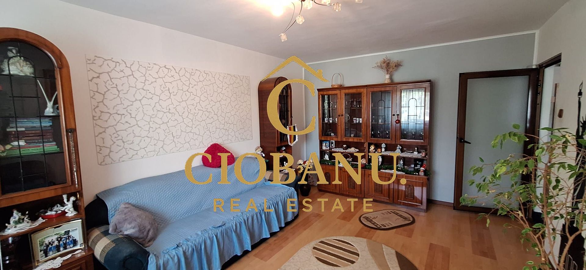 APARTAMENT DE VANZARE ETAJ 2/4 DECOMANDAT ZONA 1 MAI - Poză 2