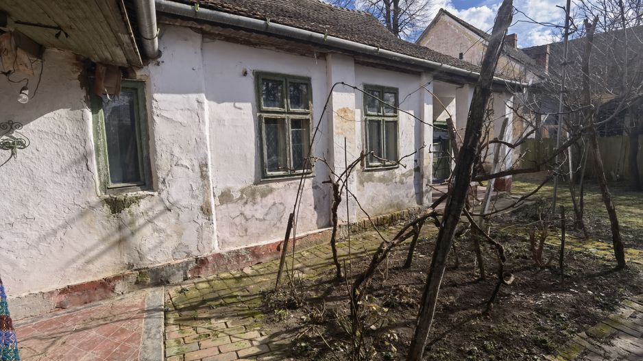 Casa cu teren generos- Recas - Poză 2