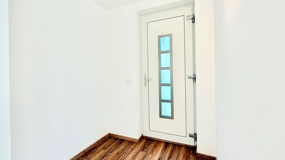 Casa parter prima închiriere – liniste si acces rapid spre centru - Poză 18