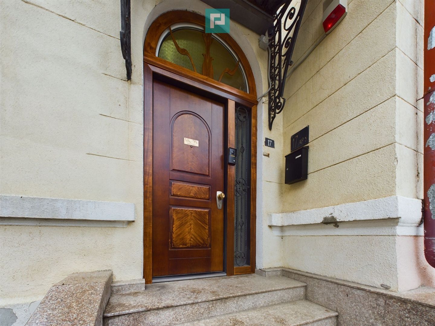 Apartament Central Renovat – Spațiu Generos la Piața Unirii - Poză 13