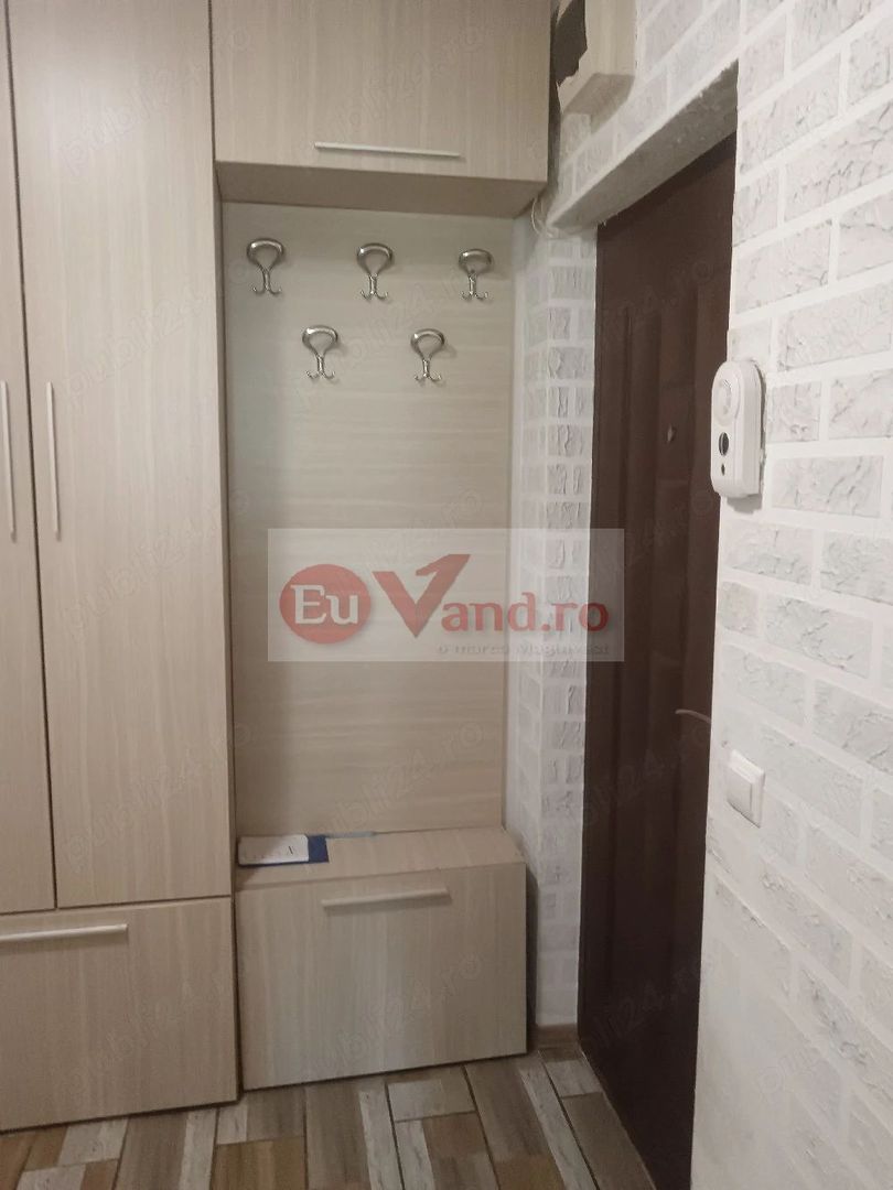 De inchiriat aparatament cu 2 camere, ultracentral , 400 euro - Poză 4