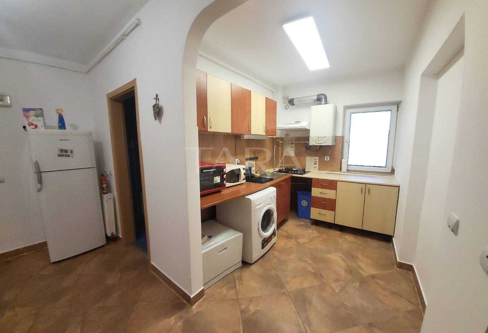 Apartament Apahida, locație excelentă,  loc de parcare! - Poză 1