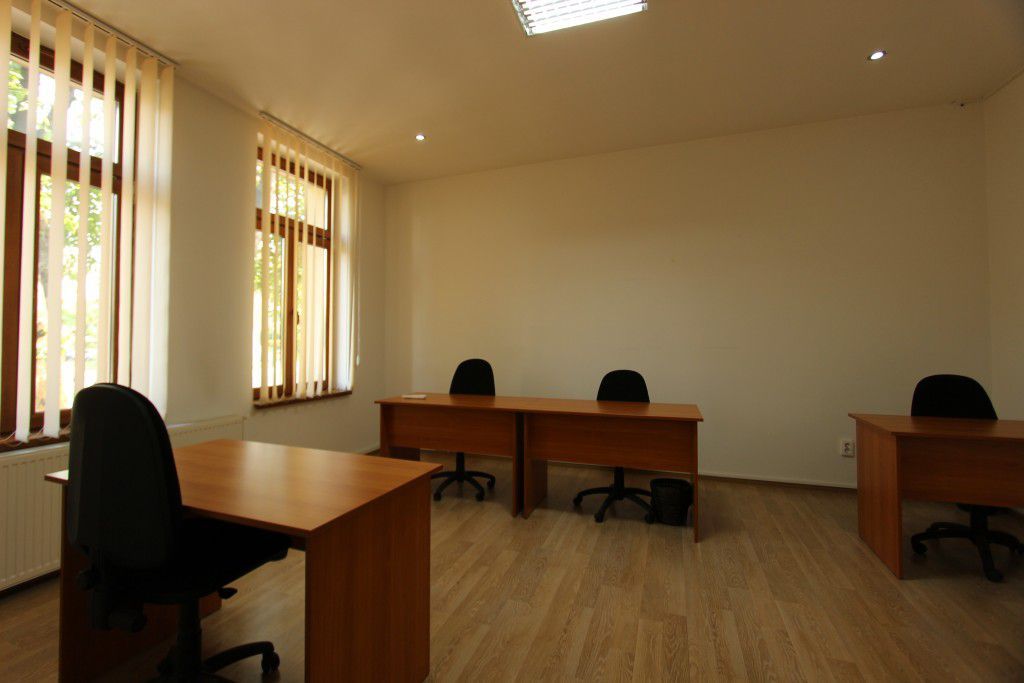 Spațiu de birouri de 215mp de închiriat în zona Take Ionescu - Poză 8