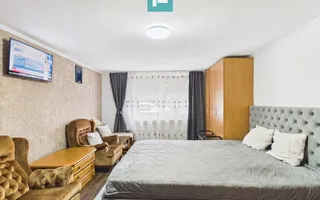 Casă cu 2 corpuri, teren 398 mp, Oradea - Poză 12