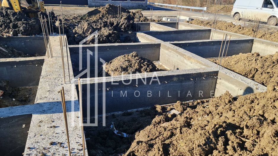 Case cuplate, P+E, 120 mp, teren 465-669 mp, predare 2026, Livezeni - Poză 9