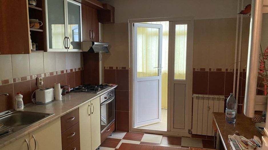 Inchiriere apartament 3 camere str Luica - Poză 4
