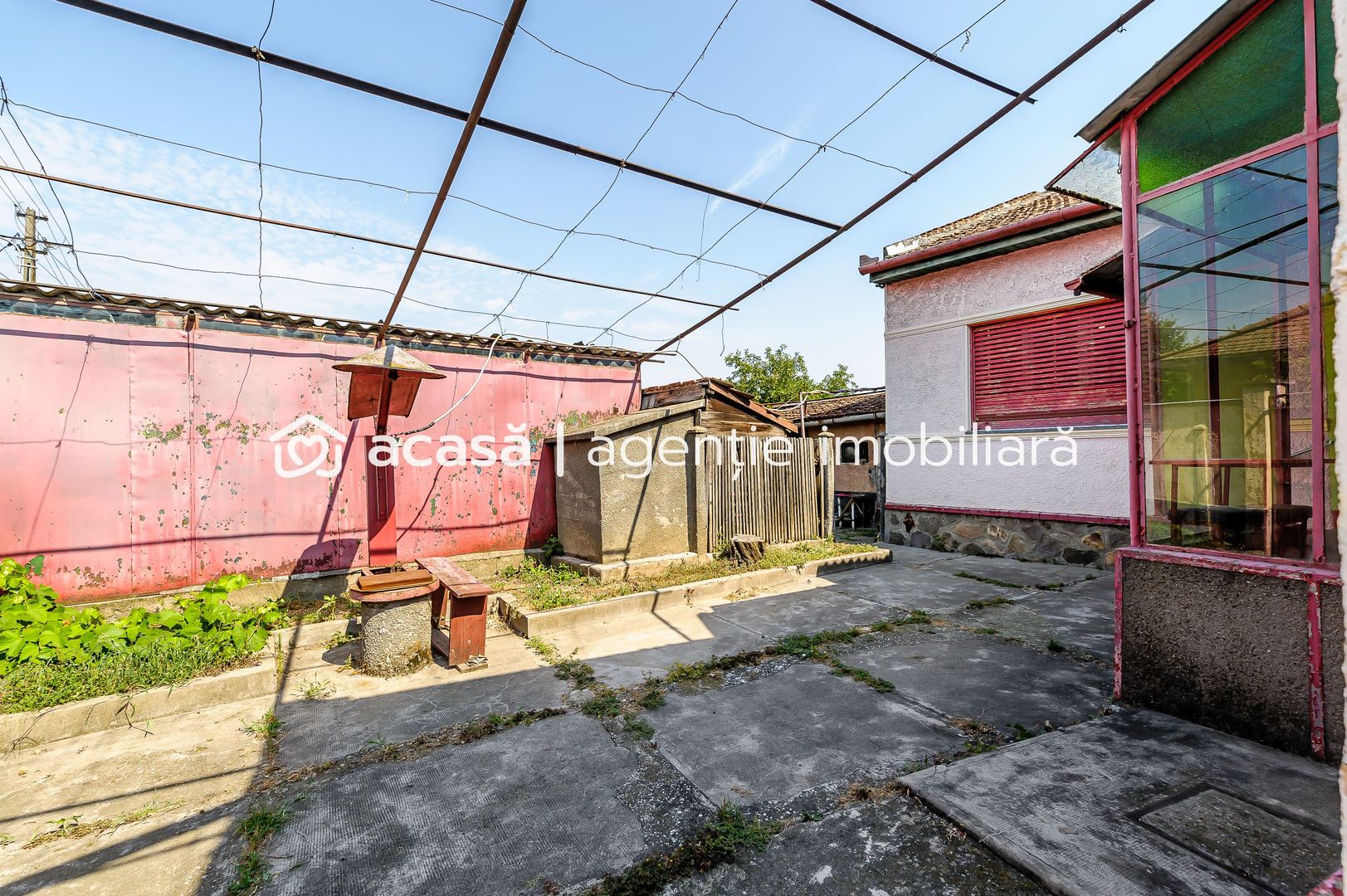 VANDUT! Casă  în Grădiște - Poză 11