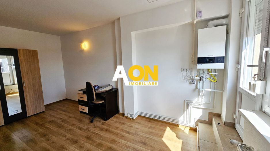 Apartament tip Penthouse, 1 camera + birou + terasa de 50 mp - Poză 10