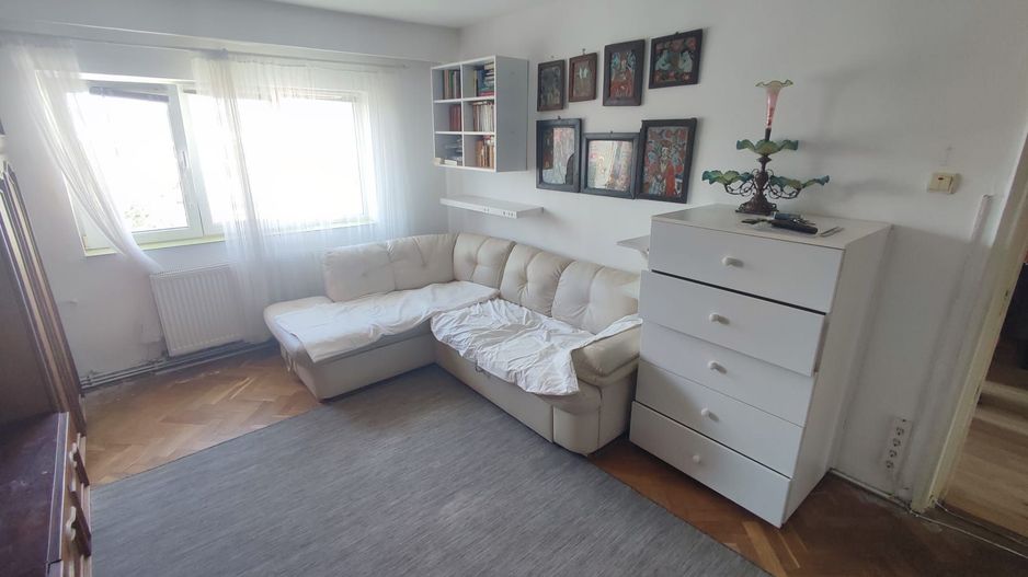 3 camere decomandate zona Titulescu - Poză 1