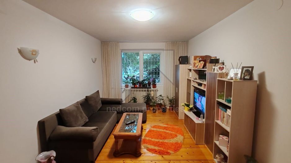 Vanzare apartament 4 camere - Rahova - str. Soldat Croitoru - Poză 1