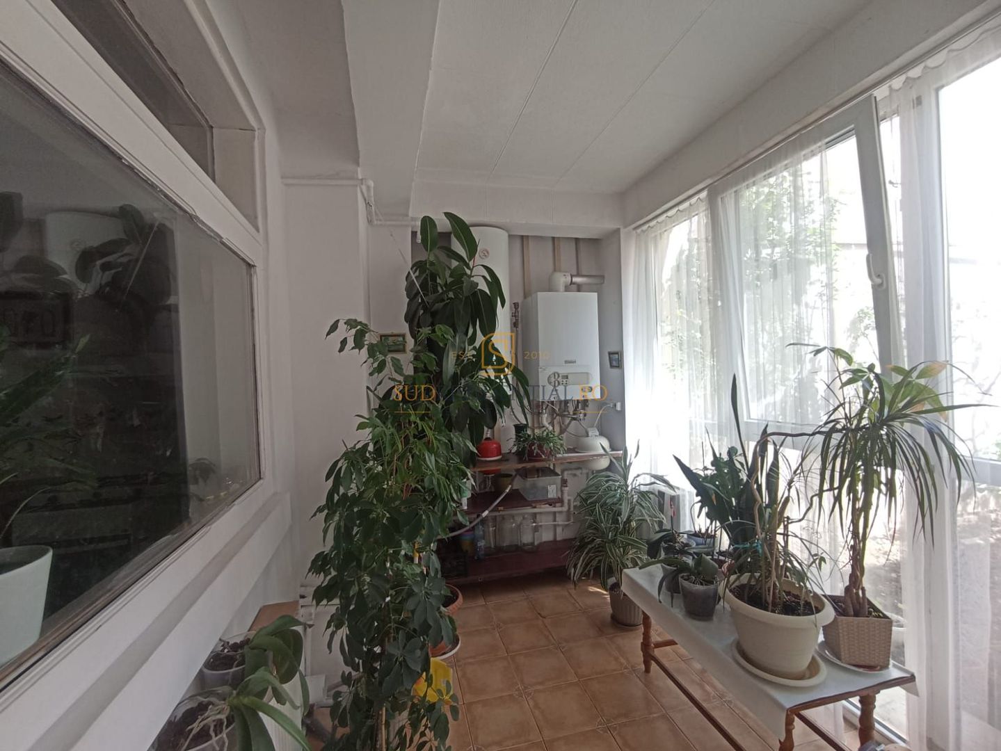 Casa spatioasa cu 7 camere, zona Bd. Brancoveanu, acces facil metrou - Poză 11