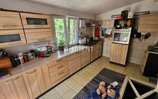 Vilă P+M mobilată și utilată,  teren 1100 mp, zona BACAOANI; - Poză 13