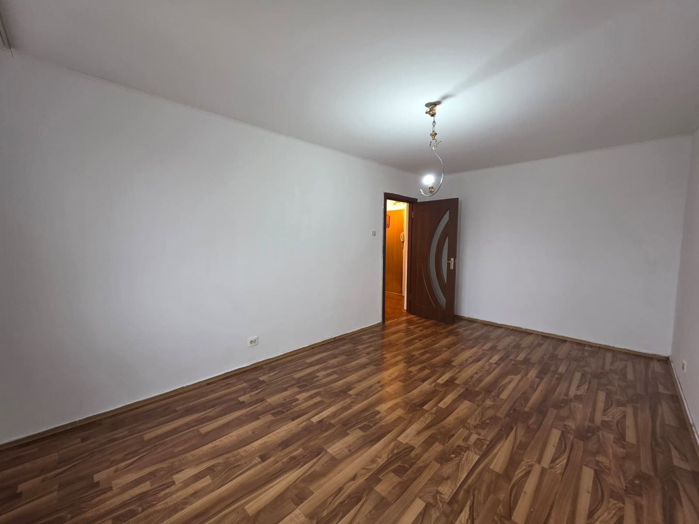 PIATA TRAPEZULUI- 3 CAMERE- COMISION 0% - Poză 3