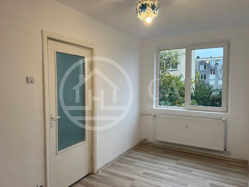 Apartament cu 3 camere de vanzare in Velenta Oradea - Poză 3